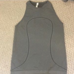 Lululemon high neck swiftly